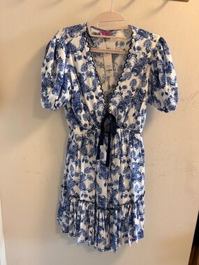 Francesca's Blue & White Floral Scalloped Trim Dress